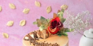 How Vanilla Flavour Is Universally Accepted Cake Indulging with Every Moment Designer Cakes